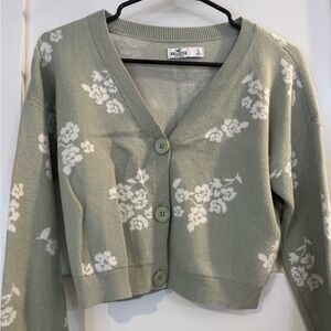 Hollister Women's Sage Green Floral Cardigan